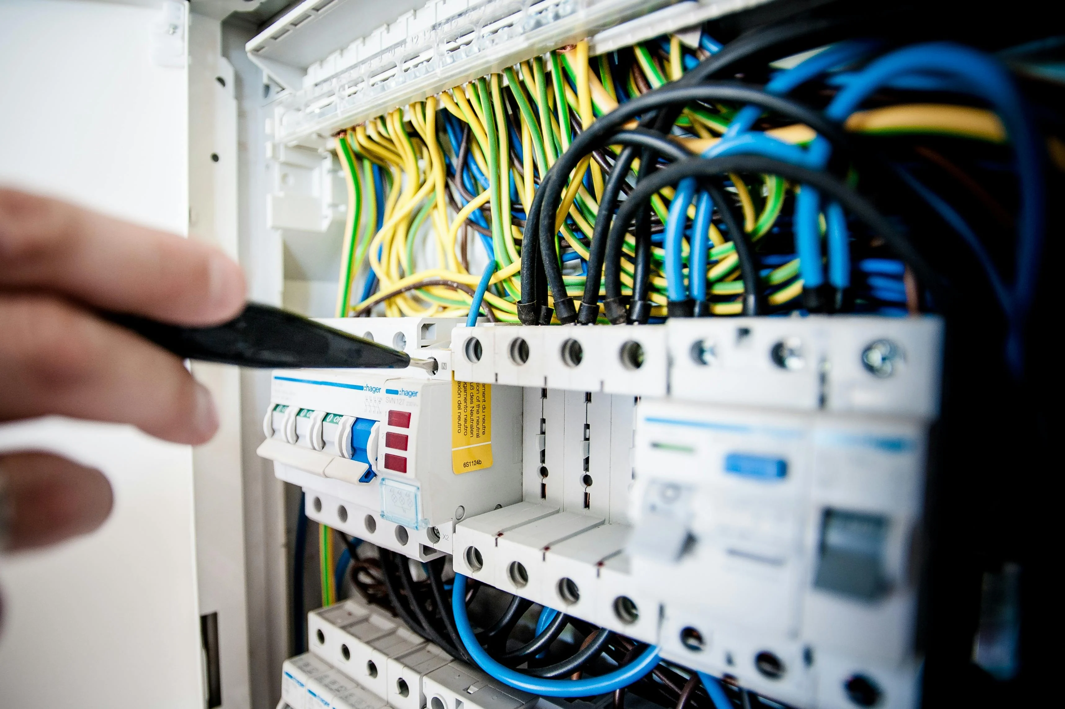 Užitočné tipy súvisiace s realizáciou elektrickej prípojky